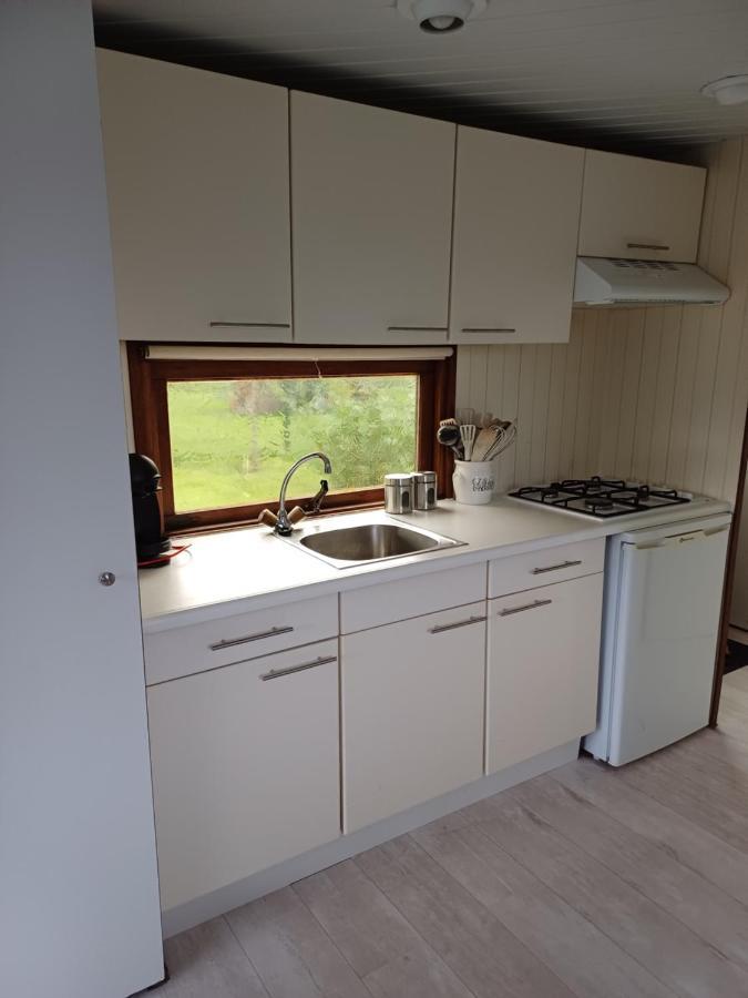 Vrijstaand Chalet Met Veel Buitenruimte En Veranda Zuid-Scharwoude Εξωτερικό φωτογραφία